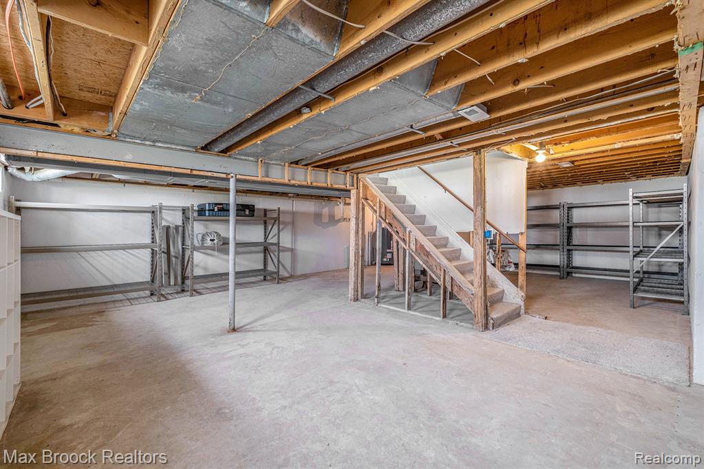 5031 Belsay Road, Grand Blanc, MI 48439 — Photo 24