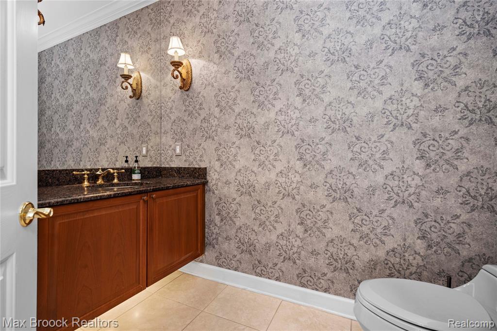 5149 Parkgate Drive, Commerce Twp, MI 48382 — Photo 29