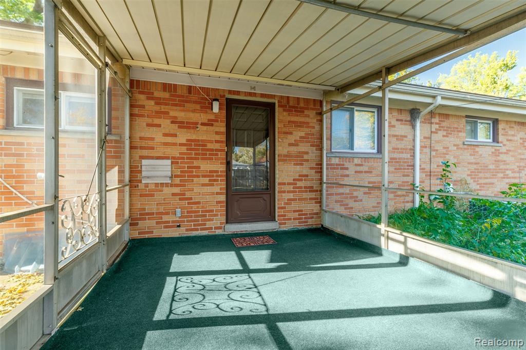 9212 Idaho Street, Livonia, MI 48150 — Photo 25