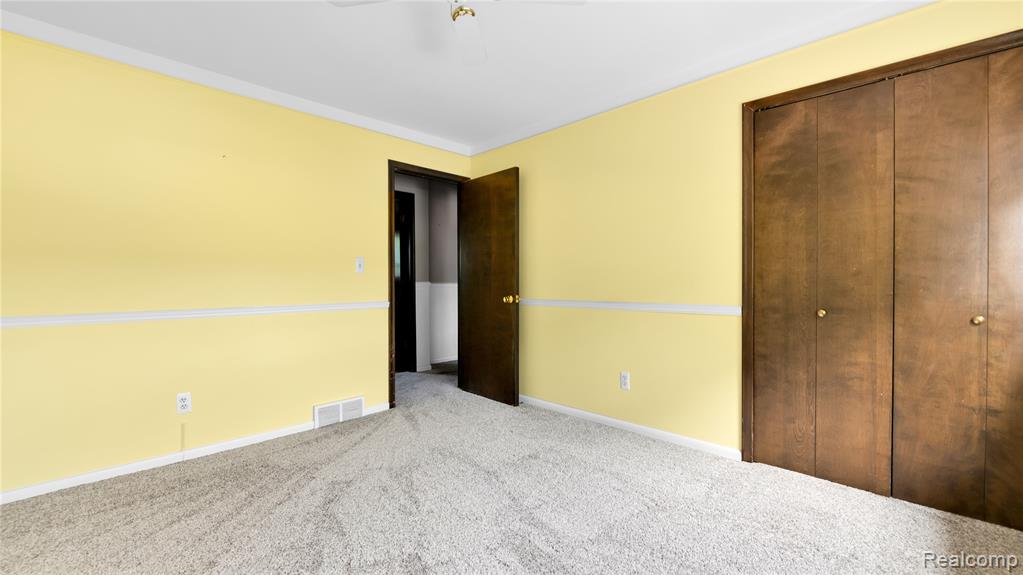 165 Lisa Court, White Lake, MI — Photo 18