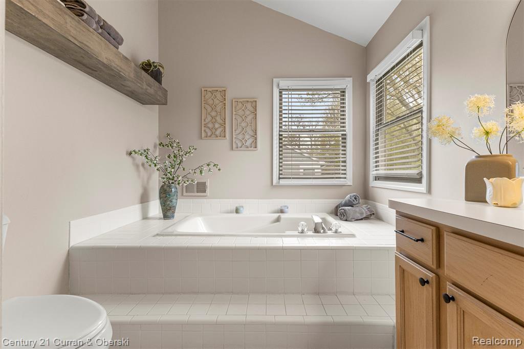 1424 Woodbridge Lane, Wixom, MI 48393 — Photo 51