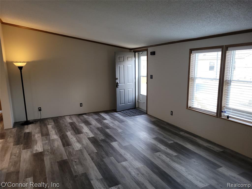 521 Bush Lake Lane, MI — Photo 2