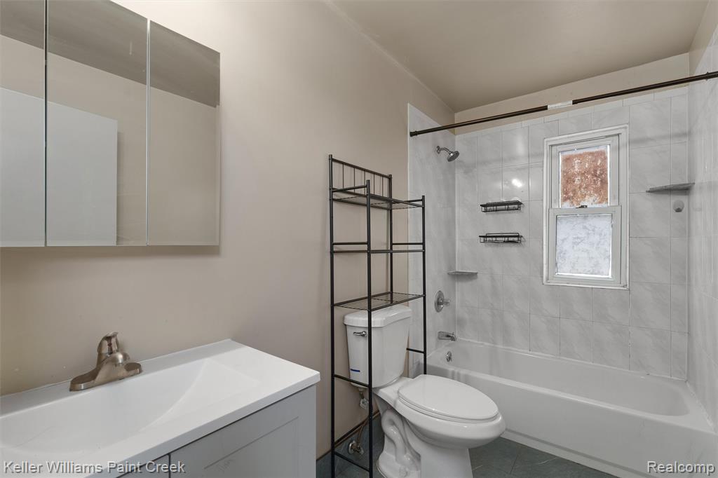 8523 Republic Avenue, Warren, MI 48089 — Photo 22