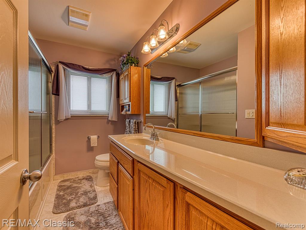 8866 MANTON Avenue, Plymouth, MI 48170 — Photo 15