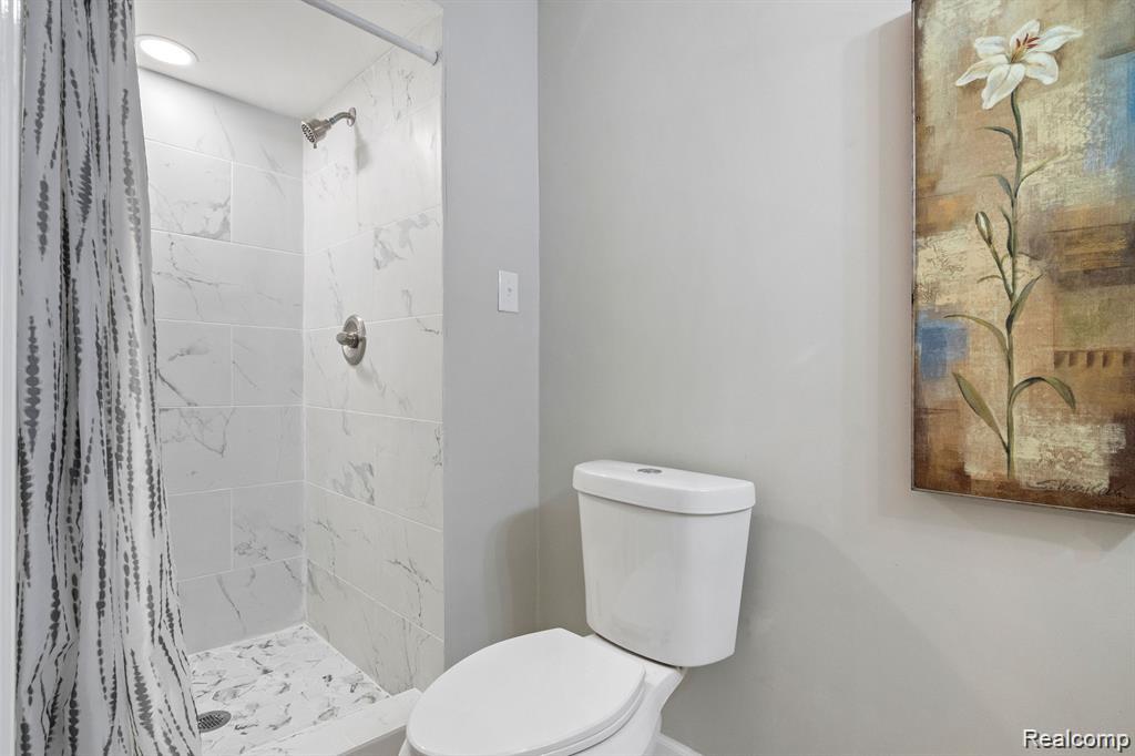 4513 Larme Avenue, Allen Park, MI 48101 — Photo 24