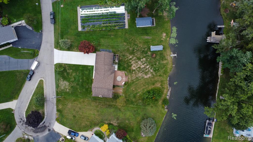 722 Rachelle Street, White Lake, MI — Photo 36