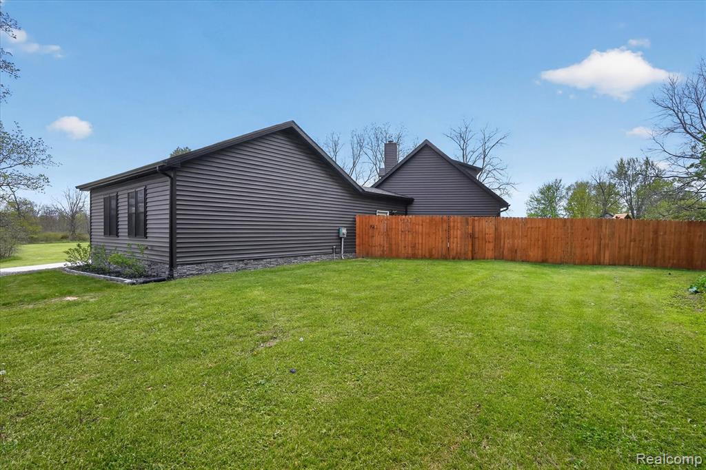 5640 Fowlerville Road, Fowlerville, MI 48836 — Photo 40