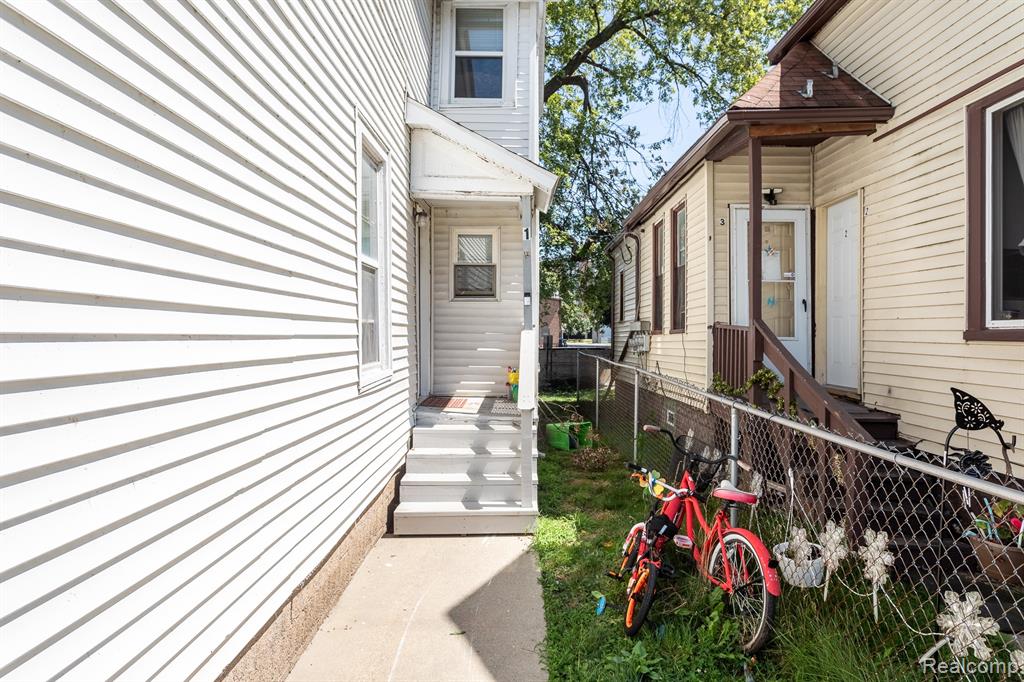 1012 8th Street, Port Huron, MI 48060 — Photo 26