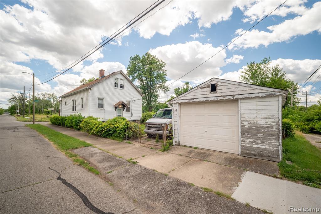 702 Fernhill Street, Highland Park, MI 48203 — Photo 29