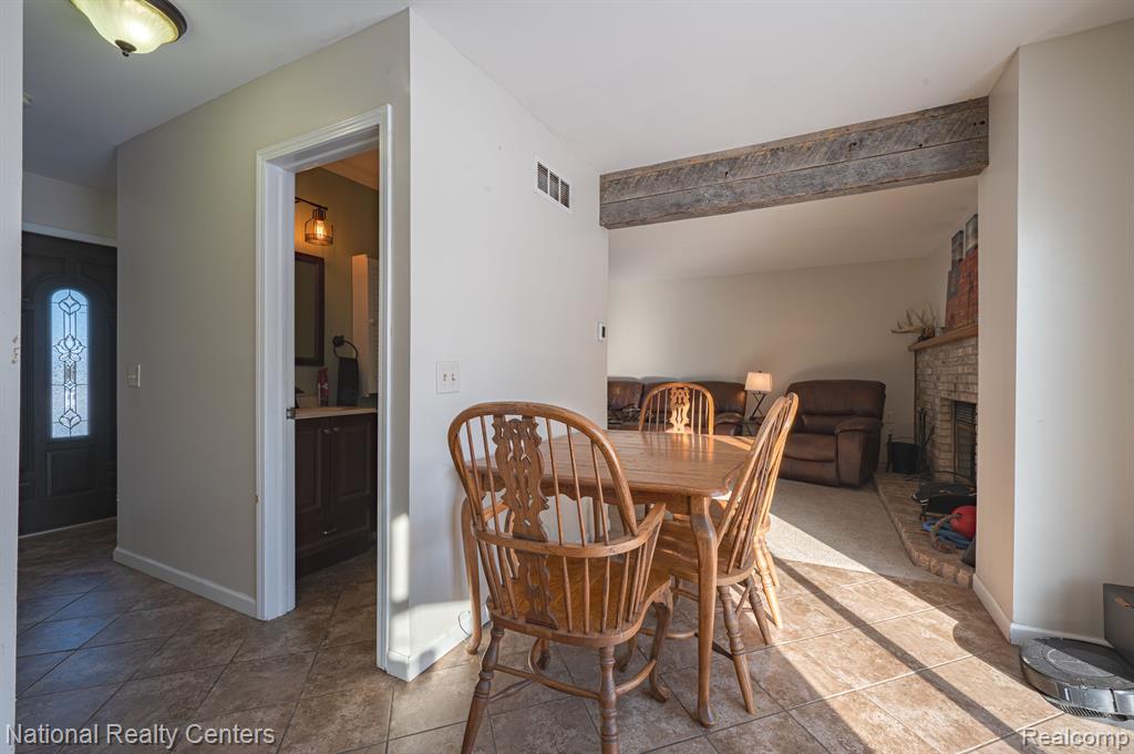 10040 Old Farm Trail, Davisburg, MI 48350 — Photo 13