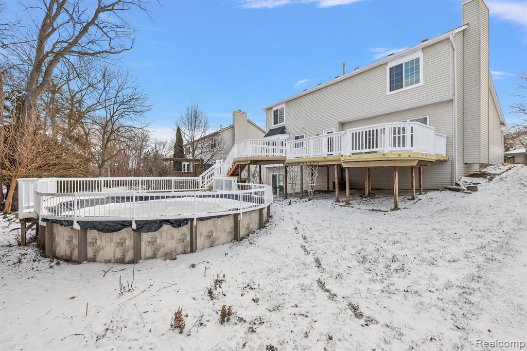 708 Oak View Ln, Milford, MI 48381 — Photo 13