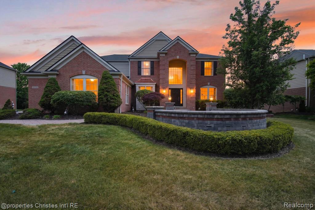 45094 Oak Forest Drive, Northville, MI 48168