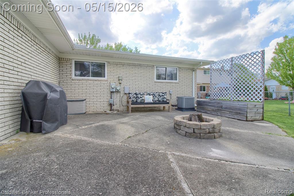 5866 Willow Creek Drive, Canton, MI 48187 — Photo 32