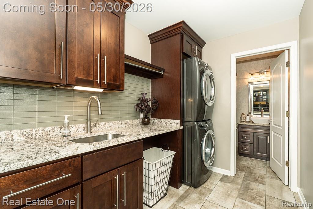 44105 Dunham Court, Clinton Twp, MI 48038 — Photo 15