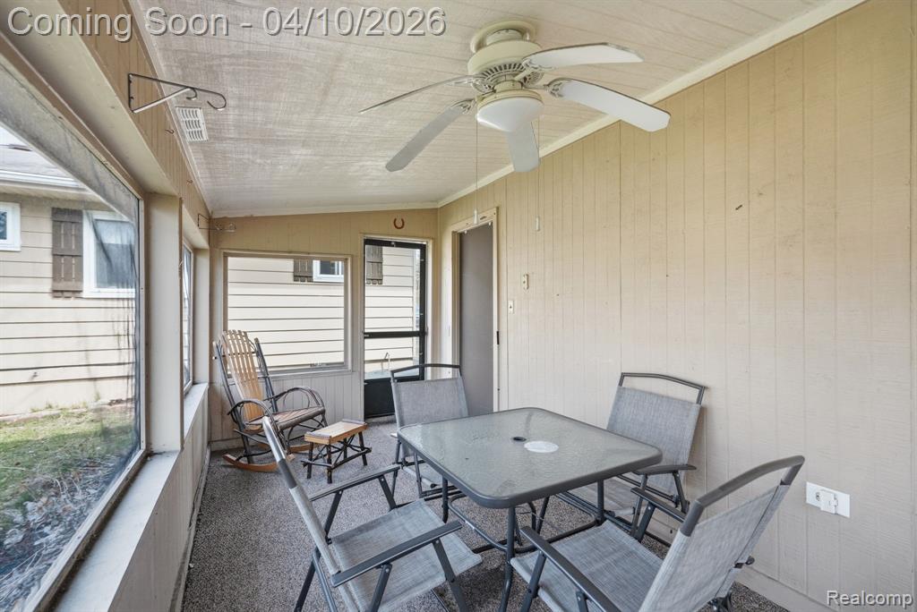 7039 Lapham, Waterford, MI 48329 — Photo 27