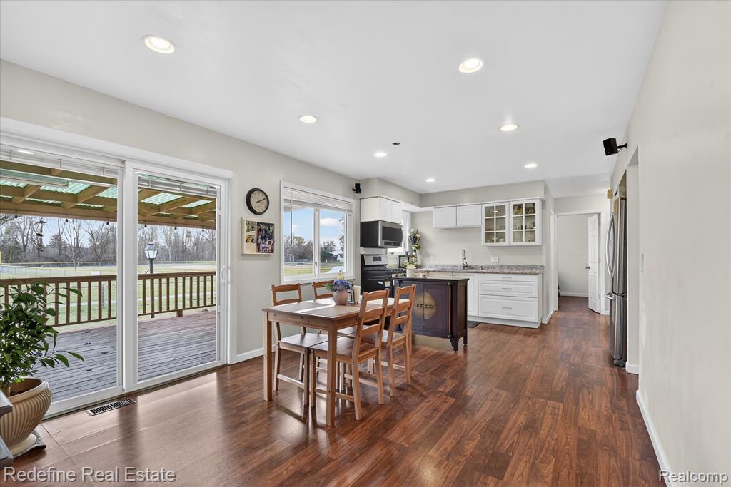 395 Nichols Drive, Saline, MI 48176 — Photo 10
