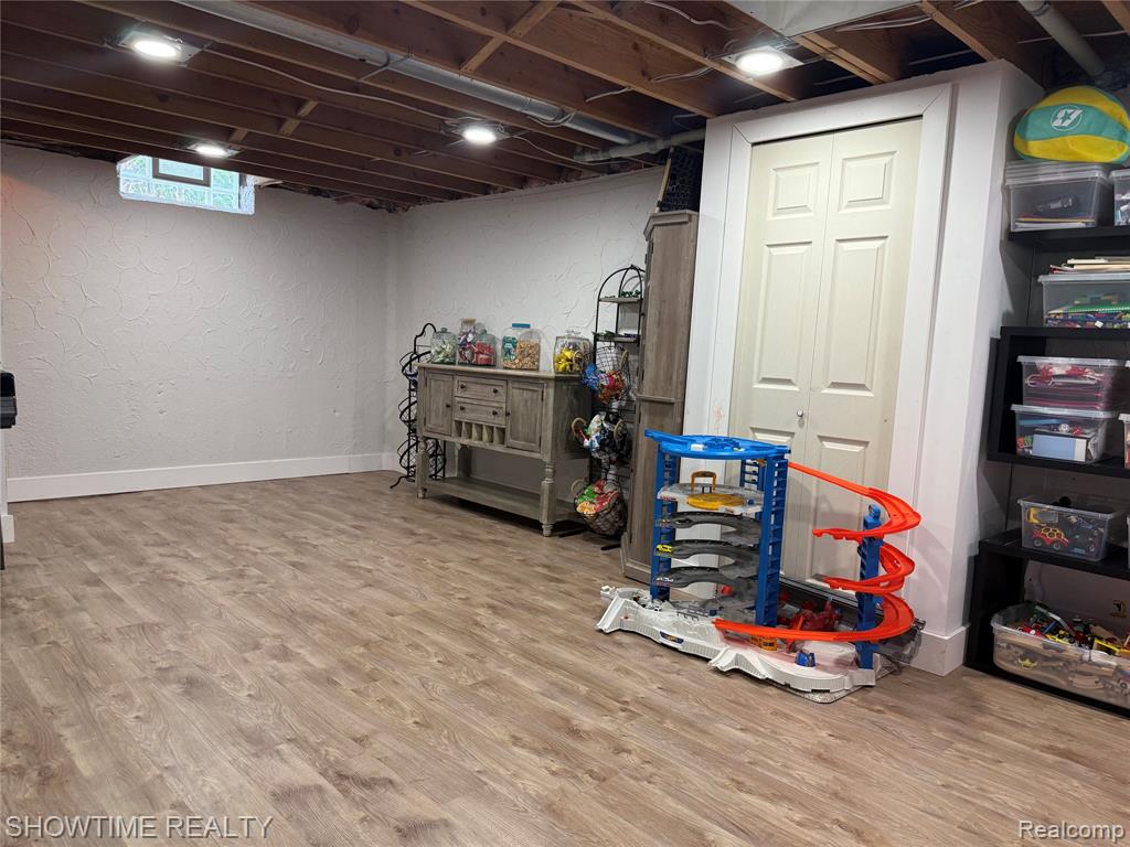 41617 Clayton Street, Clinton Twp, MI 48038 — Photo 17