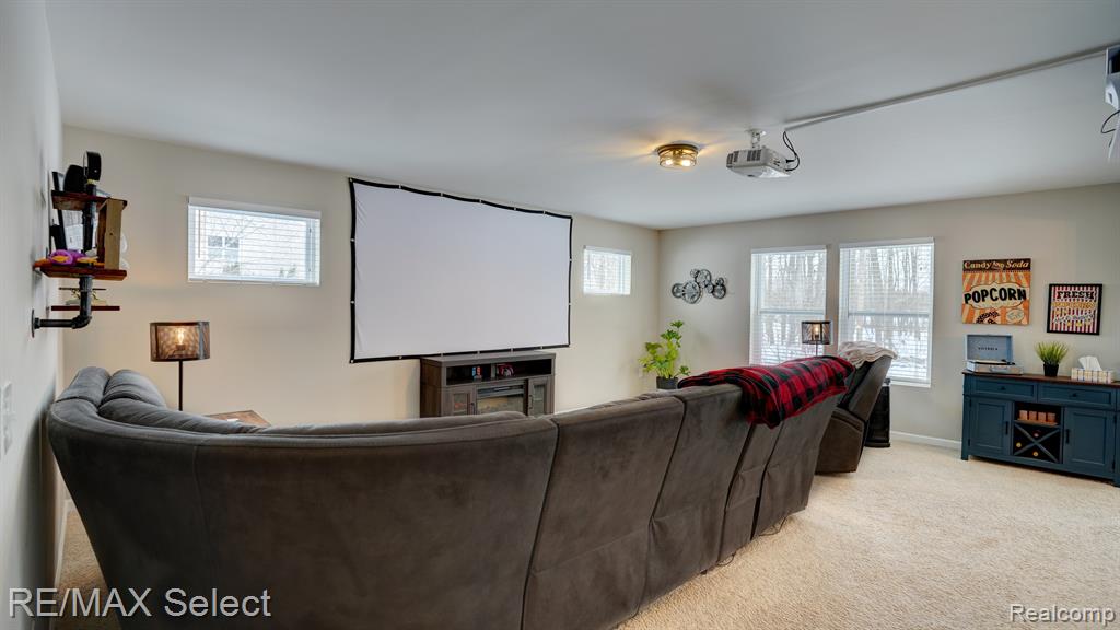 7115 GLENMEADOW Court, Grand Blanc, MI 48439 — Photo 7