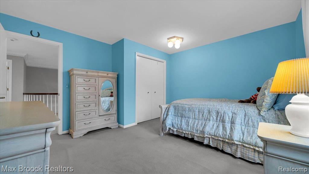 404 SHELLBOURNE Drive, Rochester Hills, MI 48309 — Photo 40