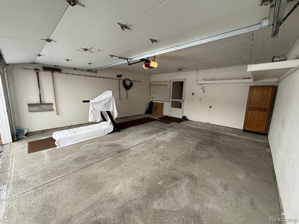 774 COUNTRY CLUB Drive, Saint Clair Shores, MI 48082 — Photo 26