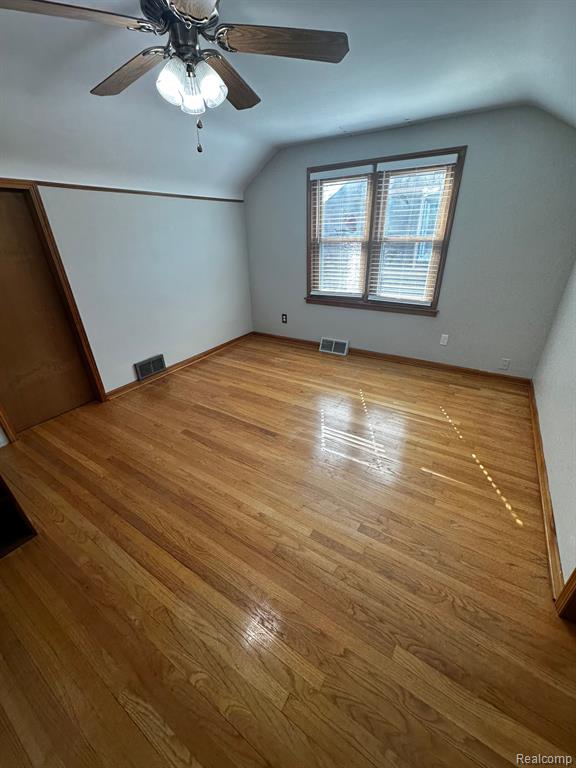 950 N YORK Street, Dearborn, MI 48128 — Photo 17