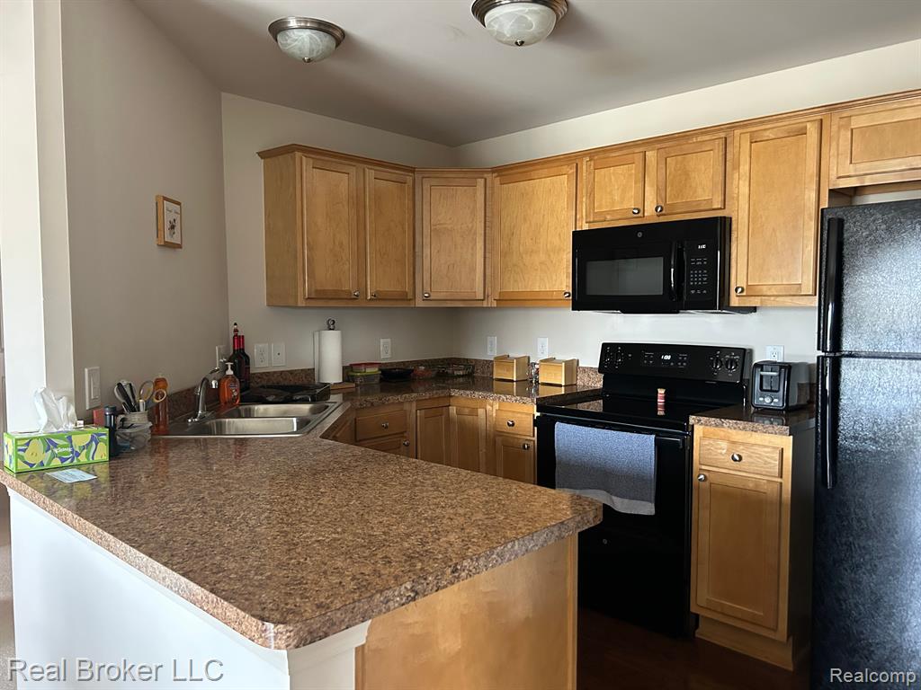 4349 SOUTHBRIDGE Drive, Canton, MI 48188 — Photo 7