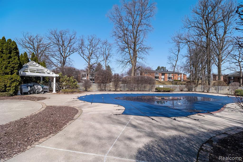 470 Fox Hills Drive N, A-5, Bloomfield Hills, MI 48304 — Photo 24
