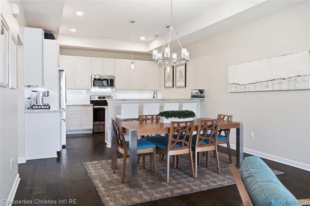 5530 Arbor Chase Drive, 14, Ann Arbor, MI 48103 — Photo 10