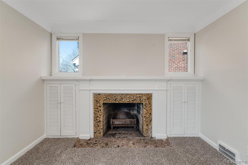 19168 Berden, Grosse Pointe, MI 48236 — Photo 4