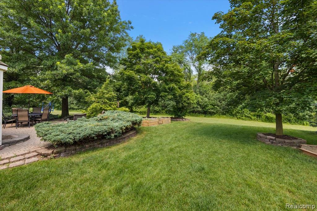 42764 Bloomingdale Drive, Sterling Heights, MI 48314 — Photo 43