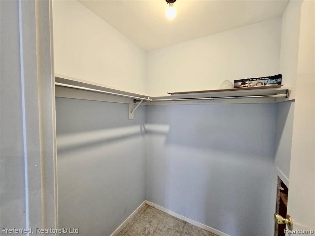 771 Clubhouse Drive, Ypsilanti, MI 48197 — Photo 10
