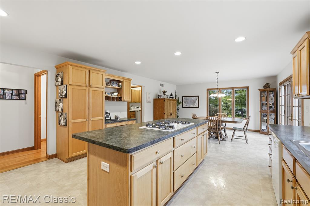 1498 Anchor Lane, Highland, MI 48356 — Photo 17