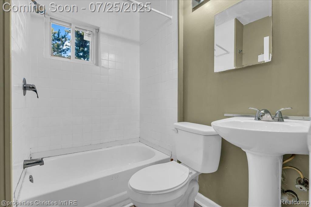 6028 Edmund Street, Romulus, MI 48174 — Photo 9