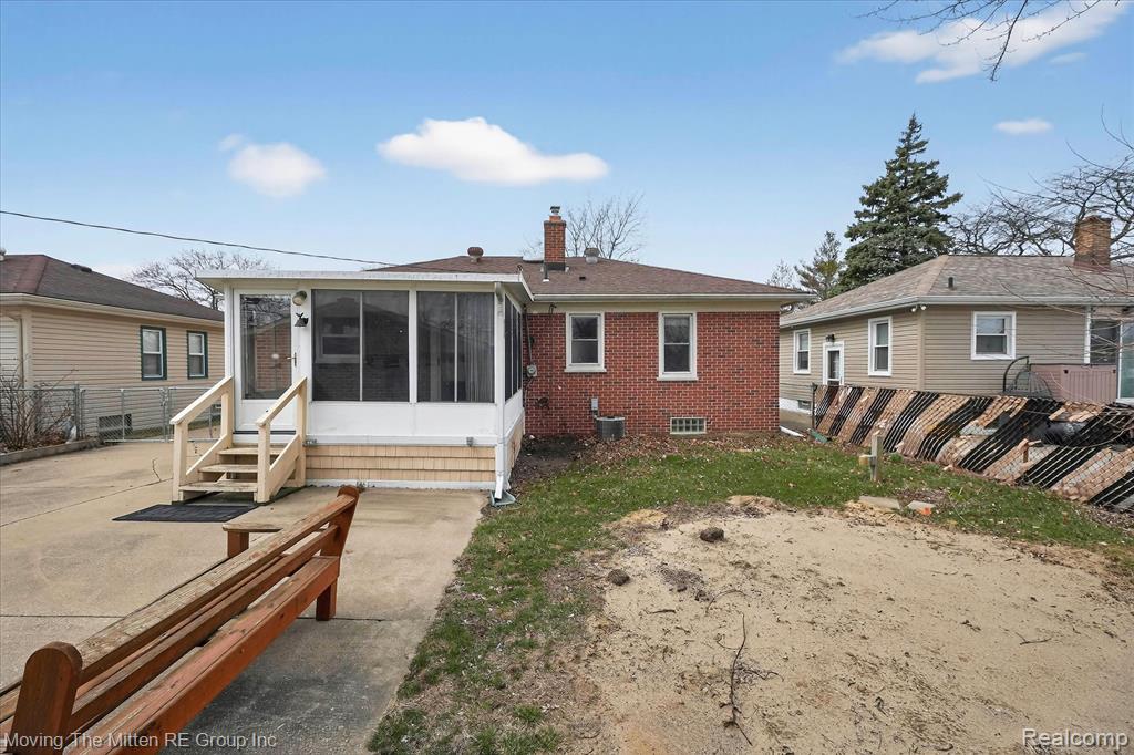 17049 Reno Street, Riverview, MI 48193 — Photo 42