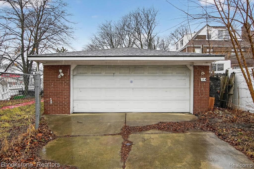 2555 W Boston Boulevard, Detroit, MI 48206 — Photo 34