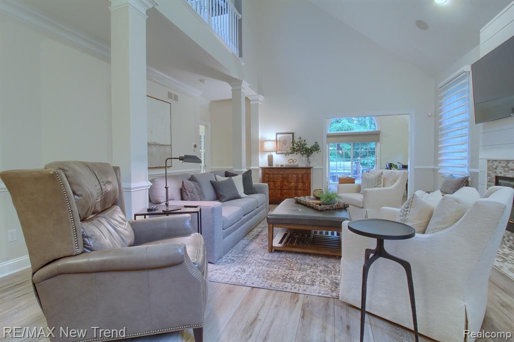 49698 Timber Trail, Novi, MI — Photo 8