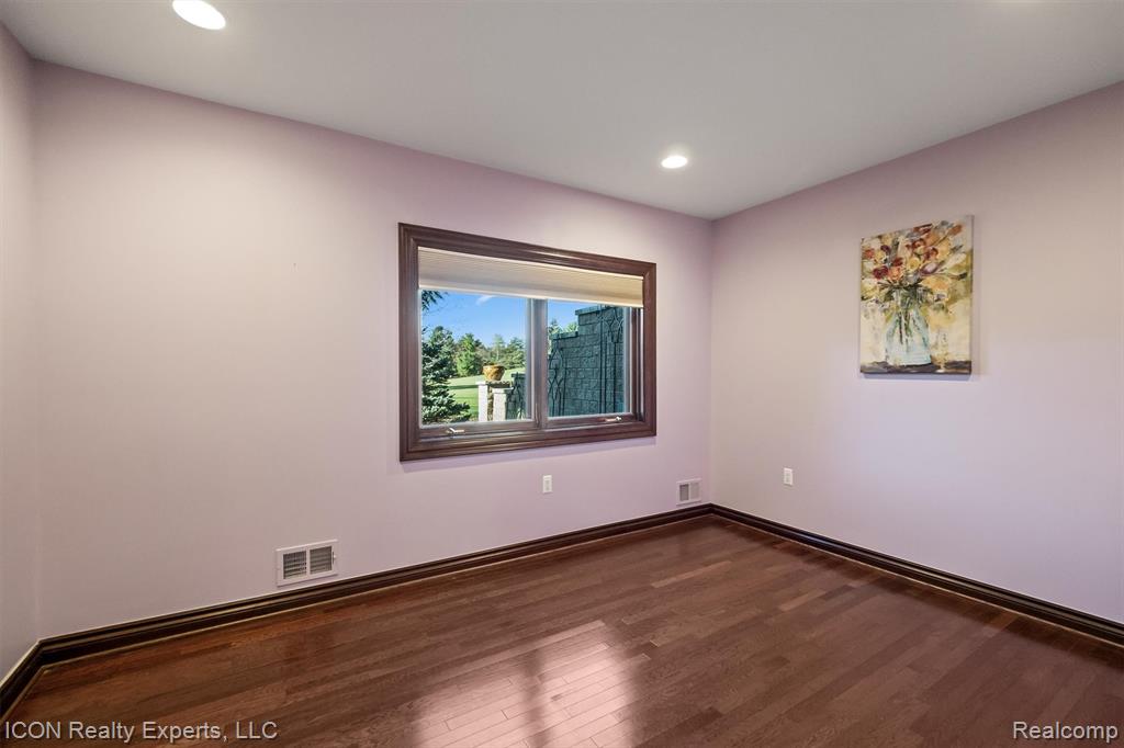 72755 Solanus Drive, Bruce, MI 48065 — Photo 45