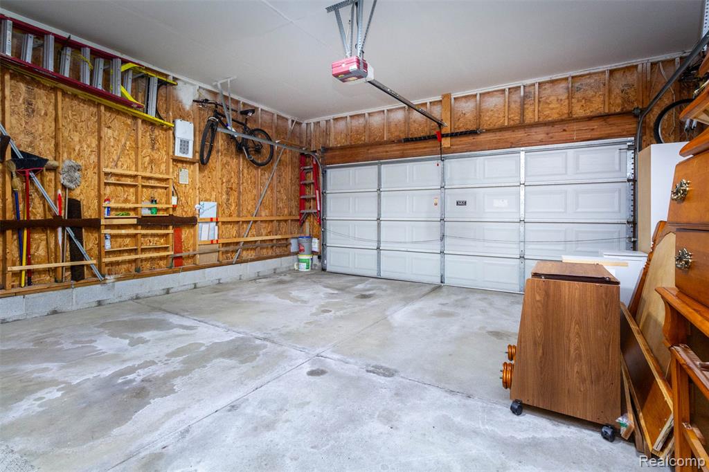448 Ravencrest Lane, 50, Westland, MI — Photo 31