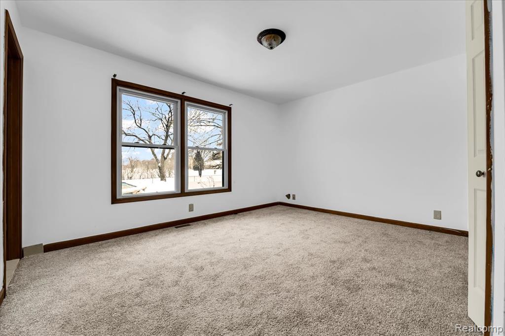9416 Wildwood Lake Drive, Whitmore Lake, MI 48189 — Photo 14