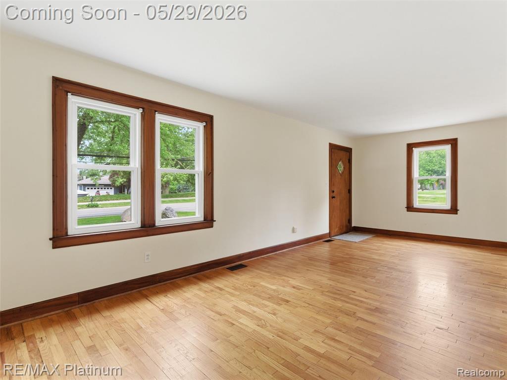 6335 Silver Lake Road, Linden, MI 48451 — Photo 8