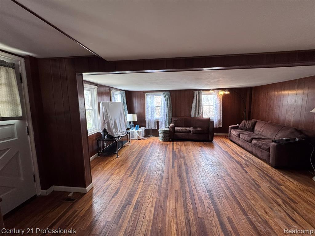 2021 W Rose Center Road, Holly, MI 48442 — Photo 27