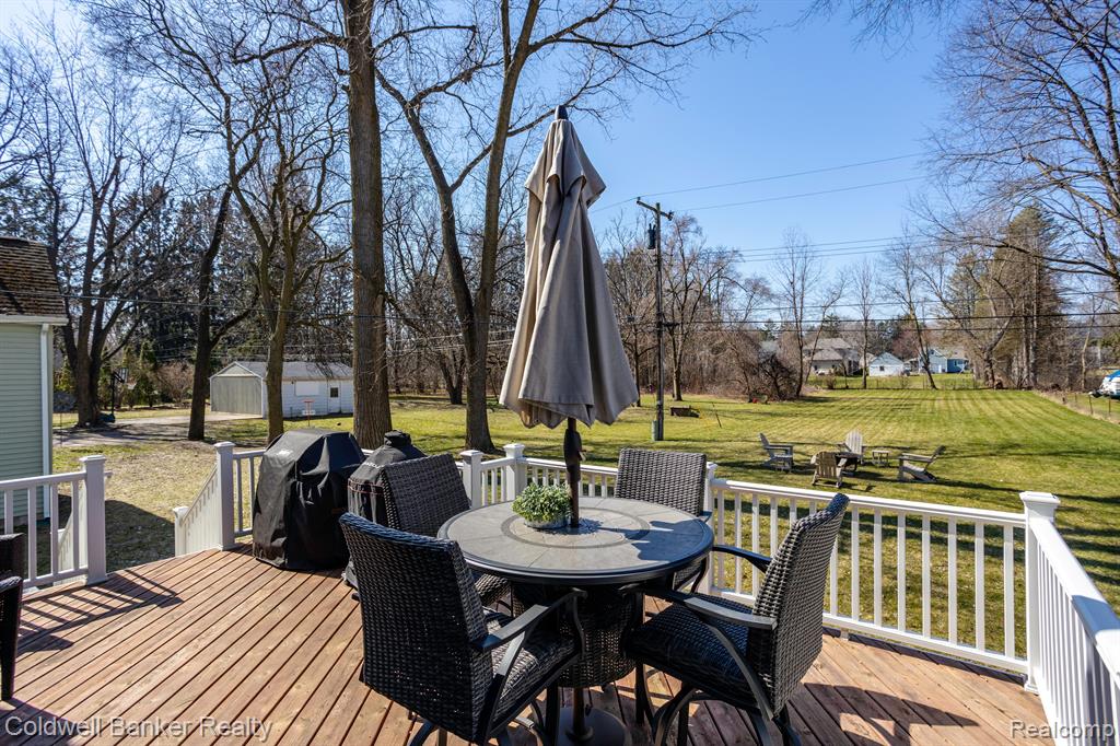 15553 Robinwood Drive, Northville, MI 48170 — Photo 5