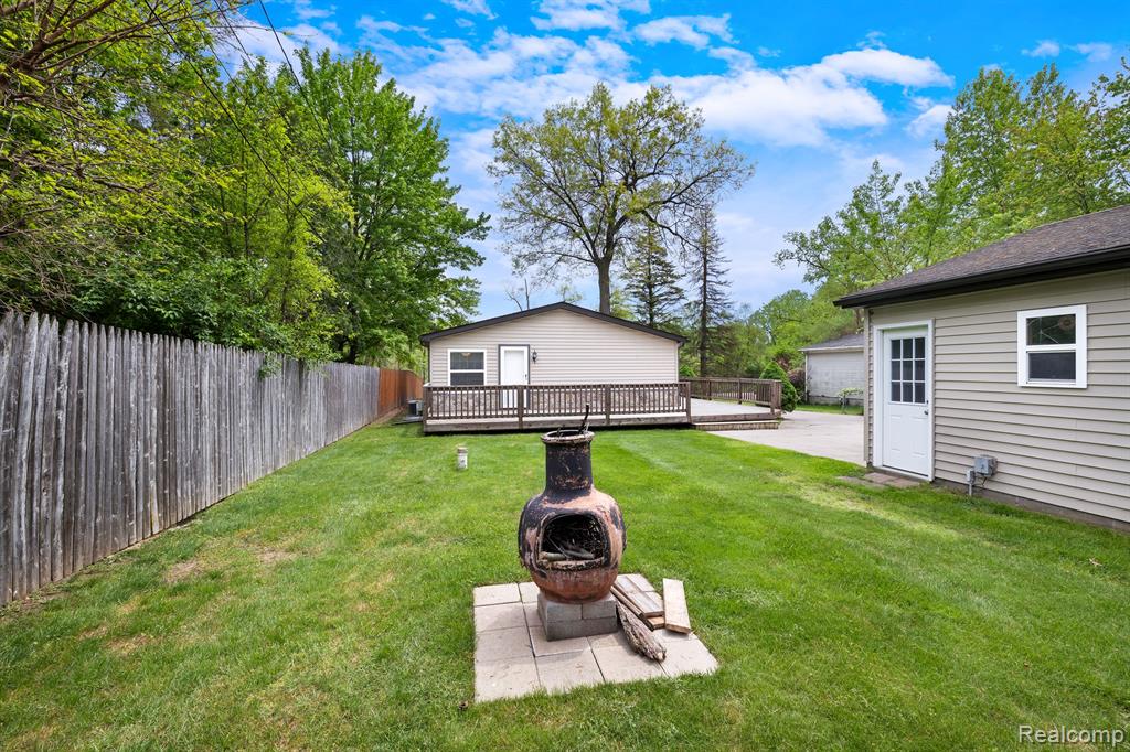 2692 GREG Avenue, Brighton, MI 48114 — Photo 35