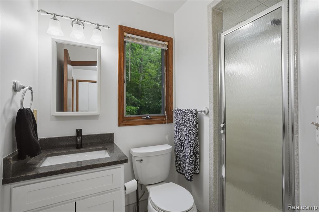 68345 Romeo Plank Road, Ray, MI — Photo 30