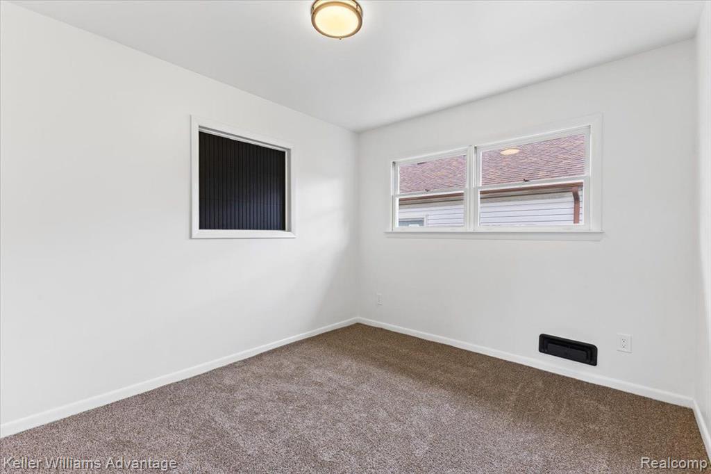 538 HENDRICKSON Boulevard, Clawson, MI — Photo 24