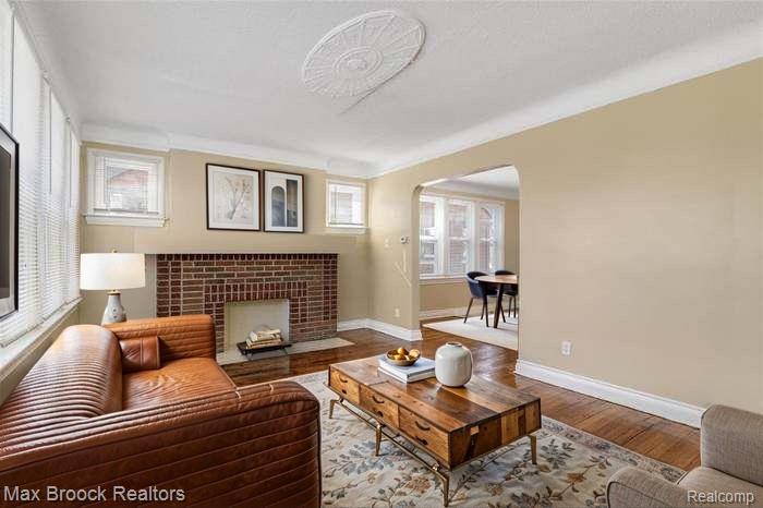 6127 GRAYTON Street, Detroit, MI 48224 — Photo 2