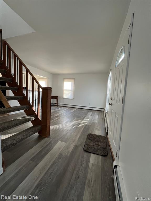 660 SAINT JOHNS Street, Wyandotte, MI 48192 — Photo 9