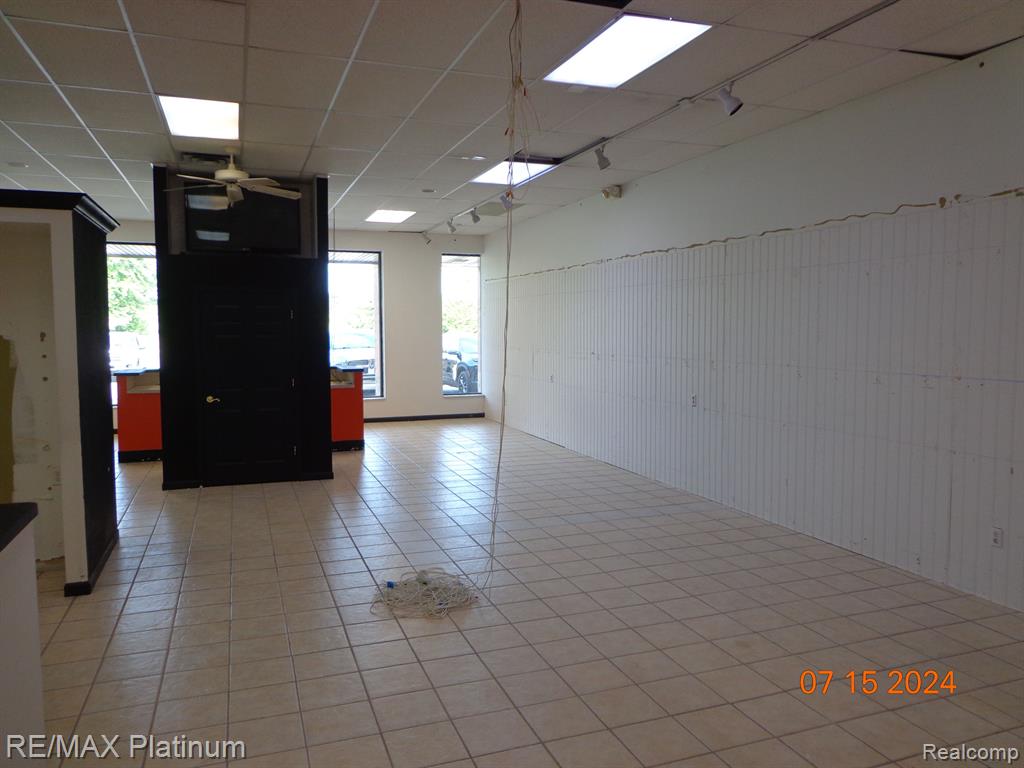 1818 N OLD US 23, Howell, MI 48843 — Photo 9