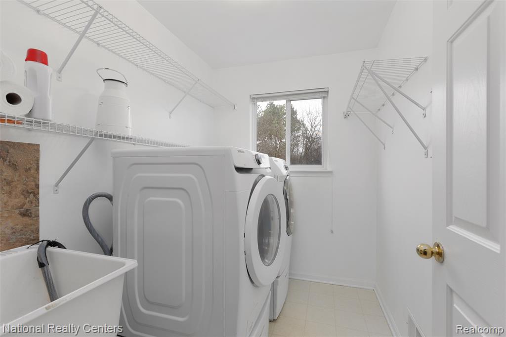 678 Joshua Drive, Highland, MI 48356 — Photo 14