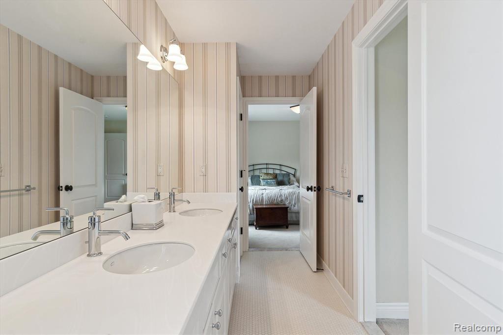 17712 PARKSHORE Drive, Northville, MI 48168 — Photo 58
